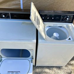 Kenmore Washer And electric Dryer