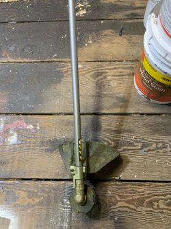Hart 40 Volt weed wack attachment