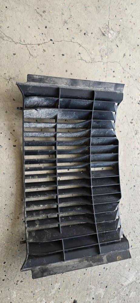 Husqvarna 701 OEM Radiator Cover