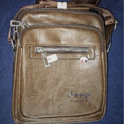 BROWN JEEP Four compartments Leather Shoulder Bag.