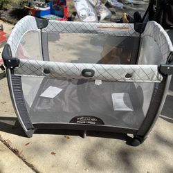 Graco Pack N Play With Changing Table