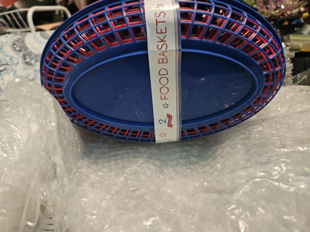 Small storage containers and Plastic Food Baskets