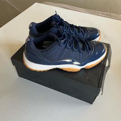 Jordan Nike Air Jordan Retro low navy Size 12