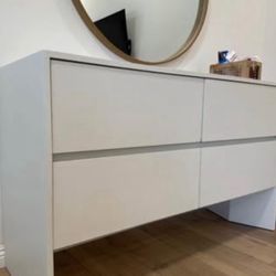 IVORY CREME WHITE CRATE & BARREL DRESSER MEDIA CONSOLE SIDEBOARD TABLE