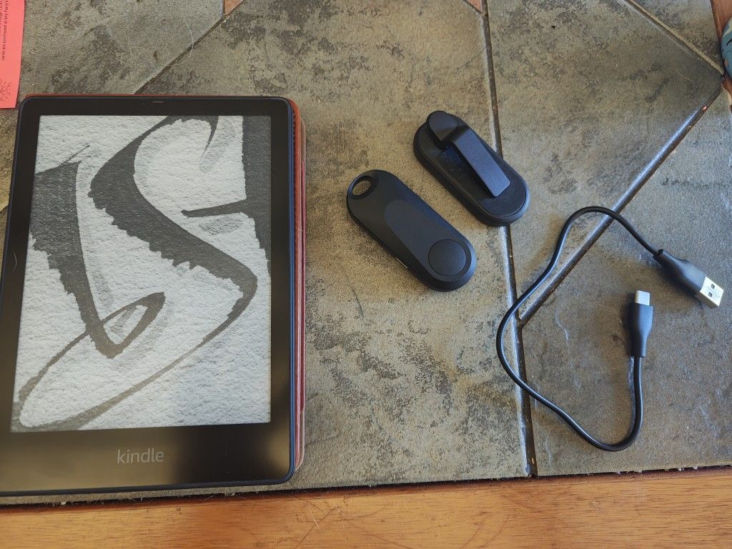 Kindle Paperwhite 5 With Accessories