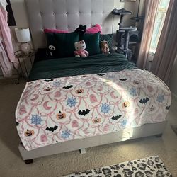 headboard on bedframe Quilted headboard queen, bedframe