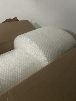 (PENDING) FREE 1ft Wide Bubble Wrap, 4 Large Rolls