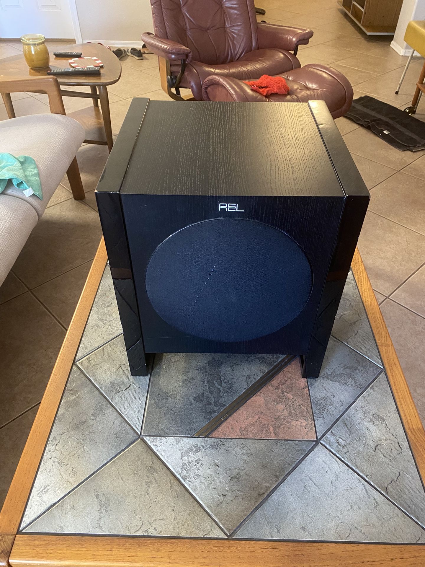 REL T1 Subwoofer