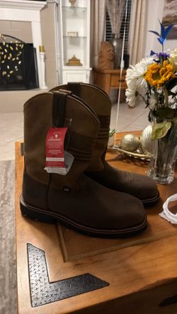 Thorogood work boots 11 EE  125.00 never worn
