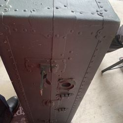 vintage steamer wardrobe trunk/suitcase 40’s/50’s 