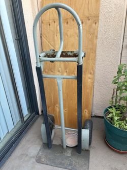 Hand truck Carretilla De Mano. (diablito)