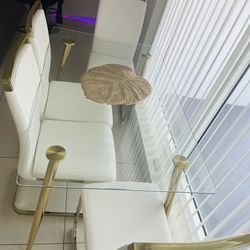 LUXURY NEW GLASS TABLE WITH CHAIRS