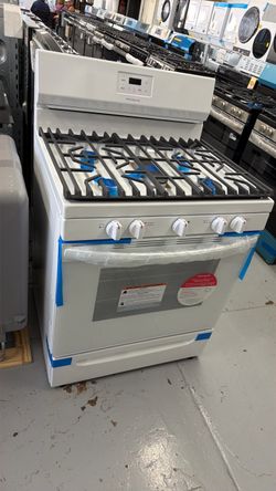 New Frigidaire Gas Stove Range