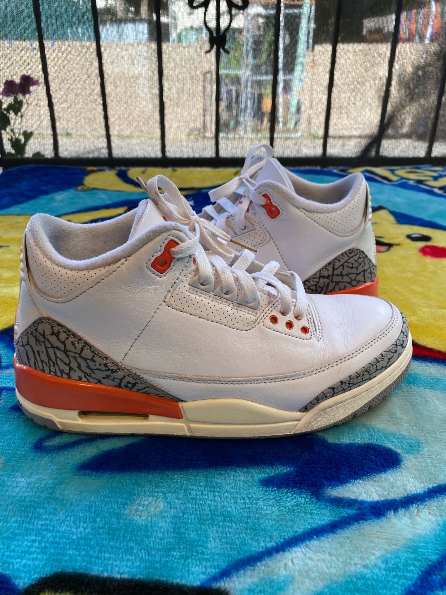 Air Jordan 3 Retro "Georgia Peach"
