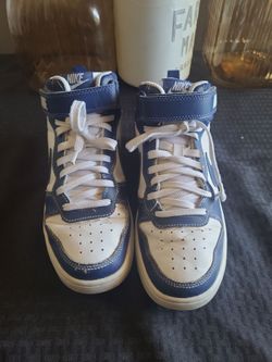 Nike Court Borough,Size 6.5, Blue and white