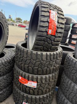 33*12.50r26 Vendo set de Tires Nuevas con 50.000 millas de garantía