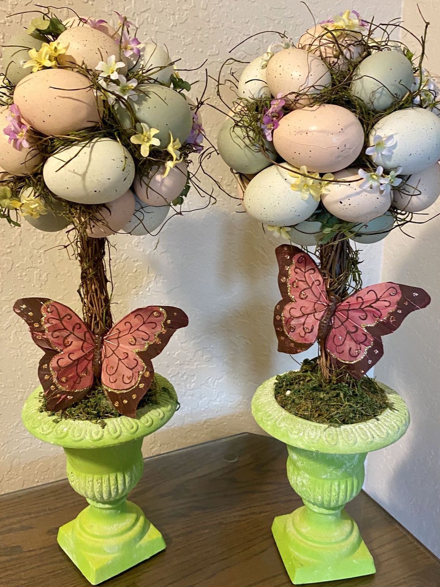Pair of 20” tall Spring/Easter Egg Topiaries! 🐣 🦋