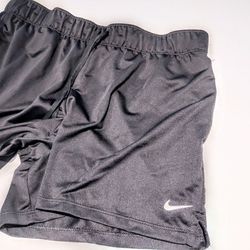 Women's Nike Shorts Size Large New Condition.