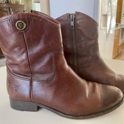 Frye Melissa Button Short Ankle Boots (contact info removed) Redwood Brown Leather Women Size 7B (Medium) 