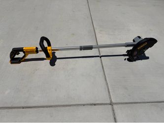 Dewalt 20V MAX 7.5 in. Cordless Battery Powered Lawn Edger (Tool Only)