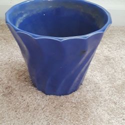 Bauer blue flower pot
