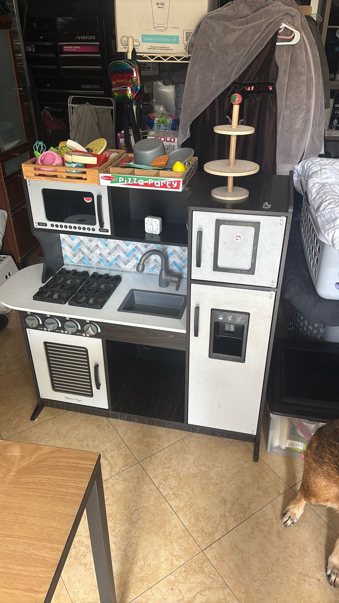 Melissa &Doug Play Kitchen