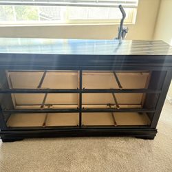 Dresser Set