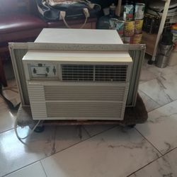 FRIEDRICH AIR-CONDITION ELECTRONIC THERMASTAT10 Btu