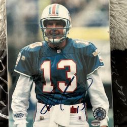 Dan Marino, Autographed/ 8" x 10" Photograph (Miami Dolphins