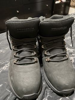 Women’s steel toe work boots