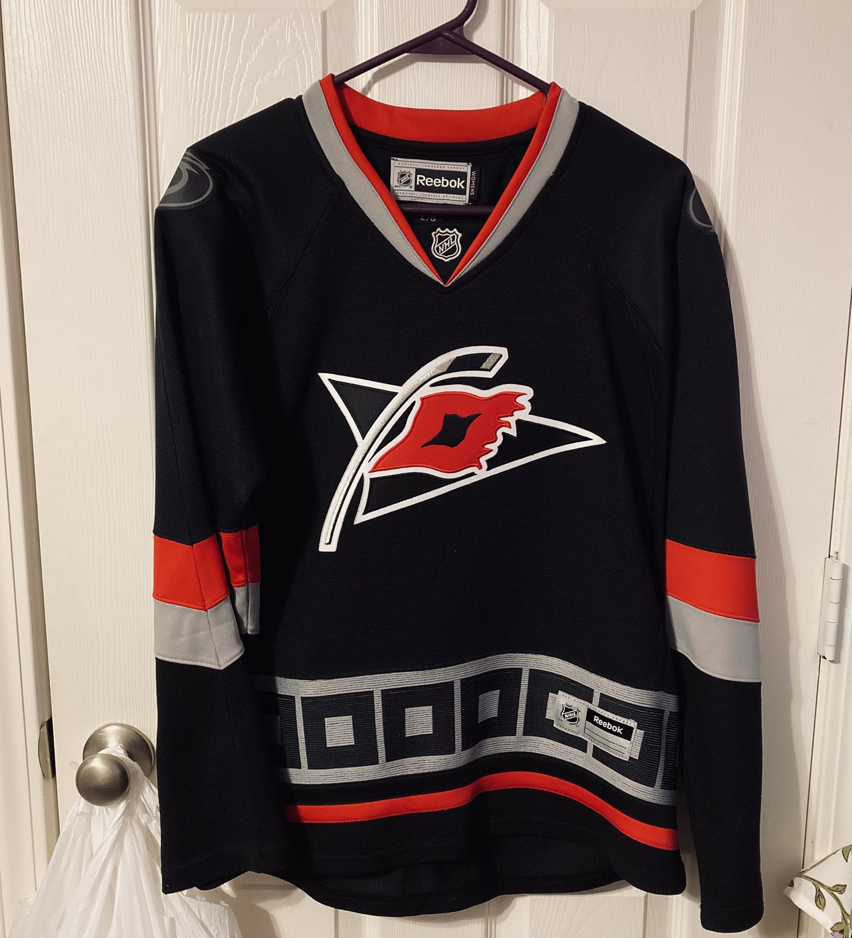 Carolina Hurricanes Jersey, Women’s Large