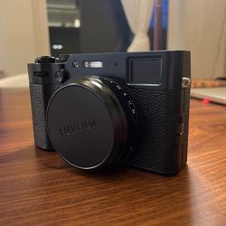 Fujifilm X100VI Digital Camera - Black
