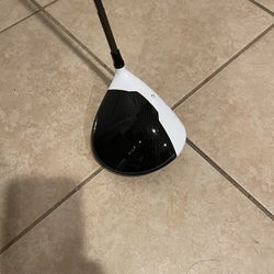 Taylormade. M2 Driver