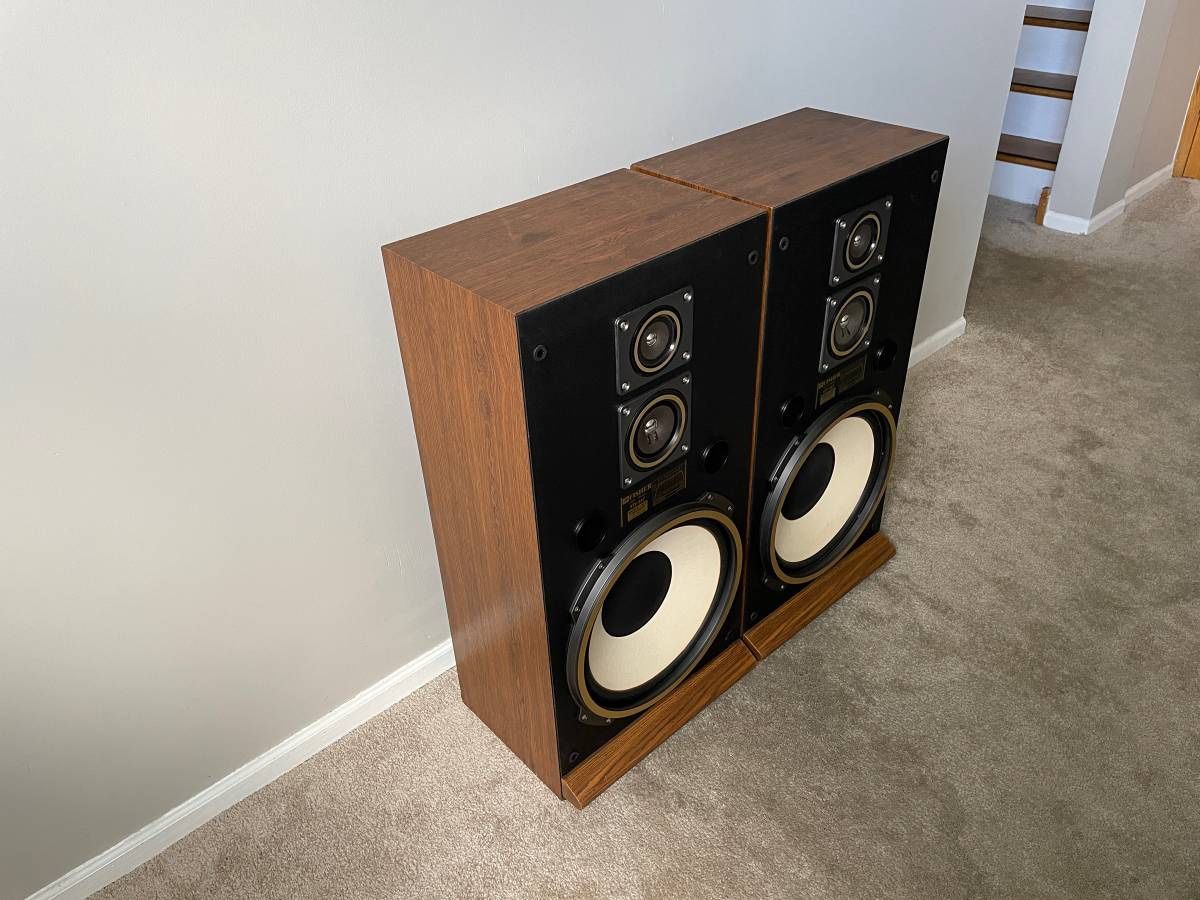 Fisher STV-887 3 Way Home Floor Standing Speakers