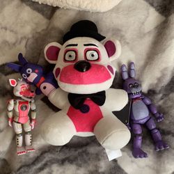 Five Nights At Freddy’s Plushie And Figures 
