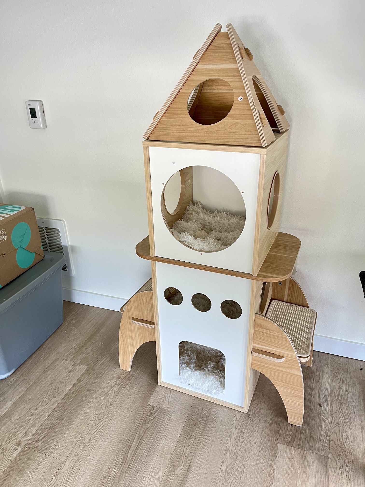 Cat Rocket Ship House