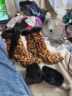ANNE Michelle's leopard print heel boot size seven with extra vapor cuffs