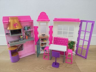 Barbie Cook 'n Grill Restaurant