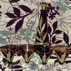Set Of 4 Vintage Amber Glass Juice Goblets With Gold Overlay And A Leaf Design