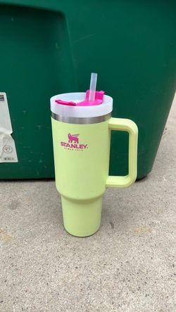 40 oz used Stanley cup