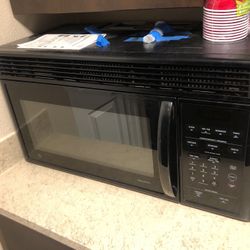 Large Microwave $20 Works Great