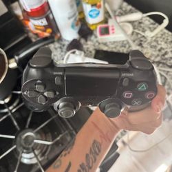 PlayStation 4 Controller 