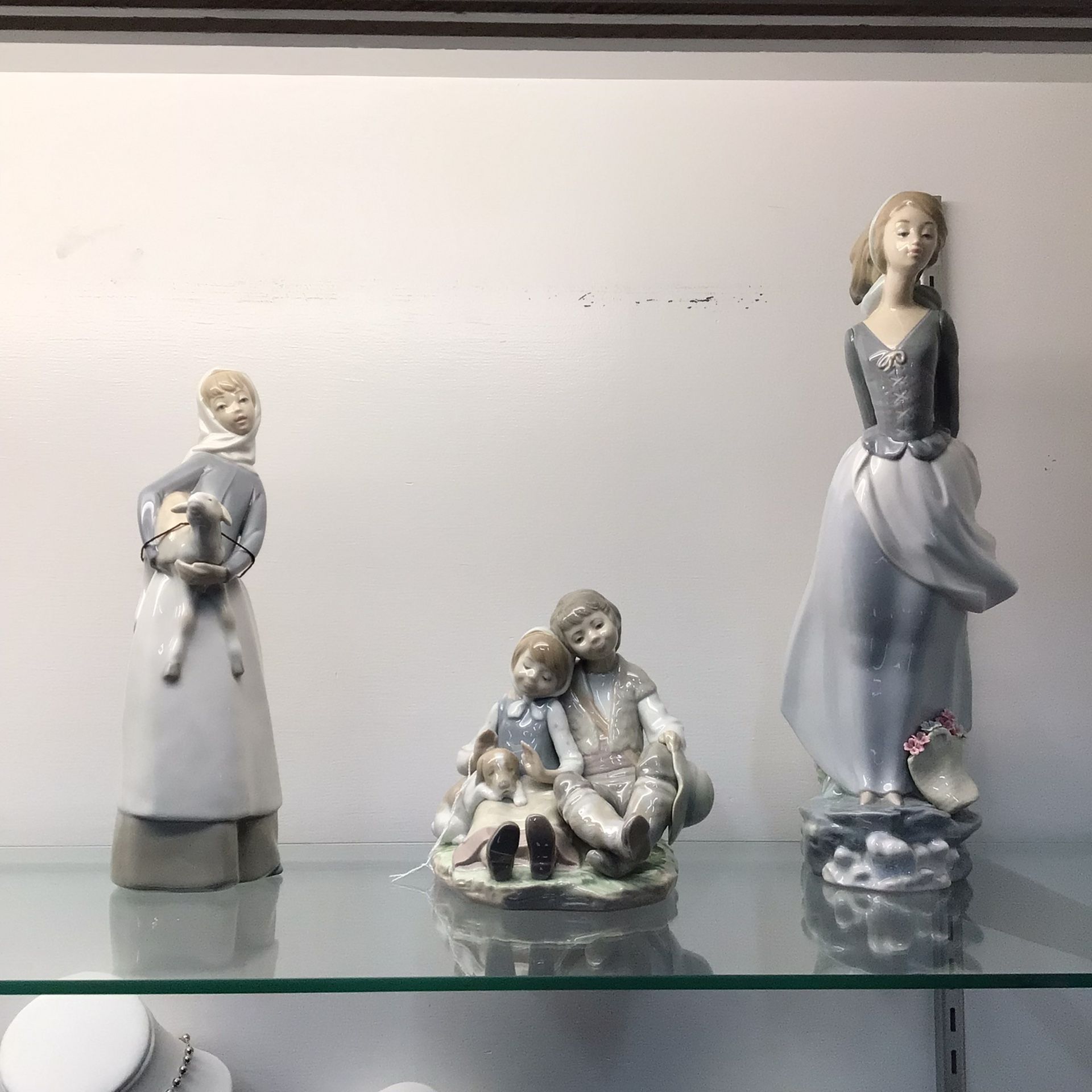 Lladro Figurine Set