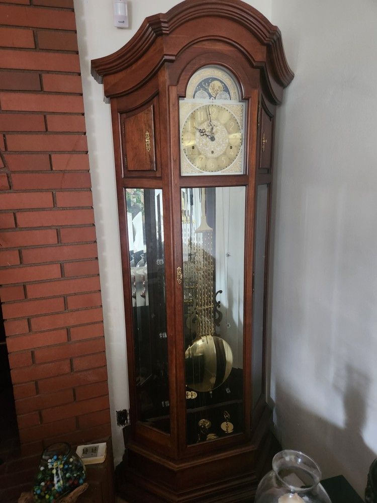 Howard Miller grandfather Clock. Make Offer