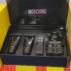 Moschino  Toy Boy