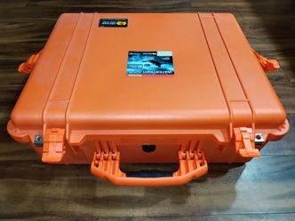 NEW Orange PELICAN 1600 Protective SUITCASE Waterproof w FOAM 21.51x 16.54x 7.99in (weight is 14lbs)