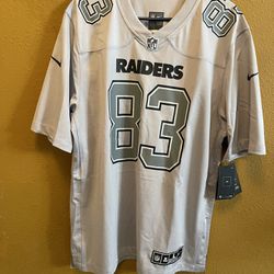 NIKE RAIDERS JERSEY NEW WITH TAGS LARGE 