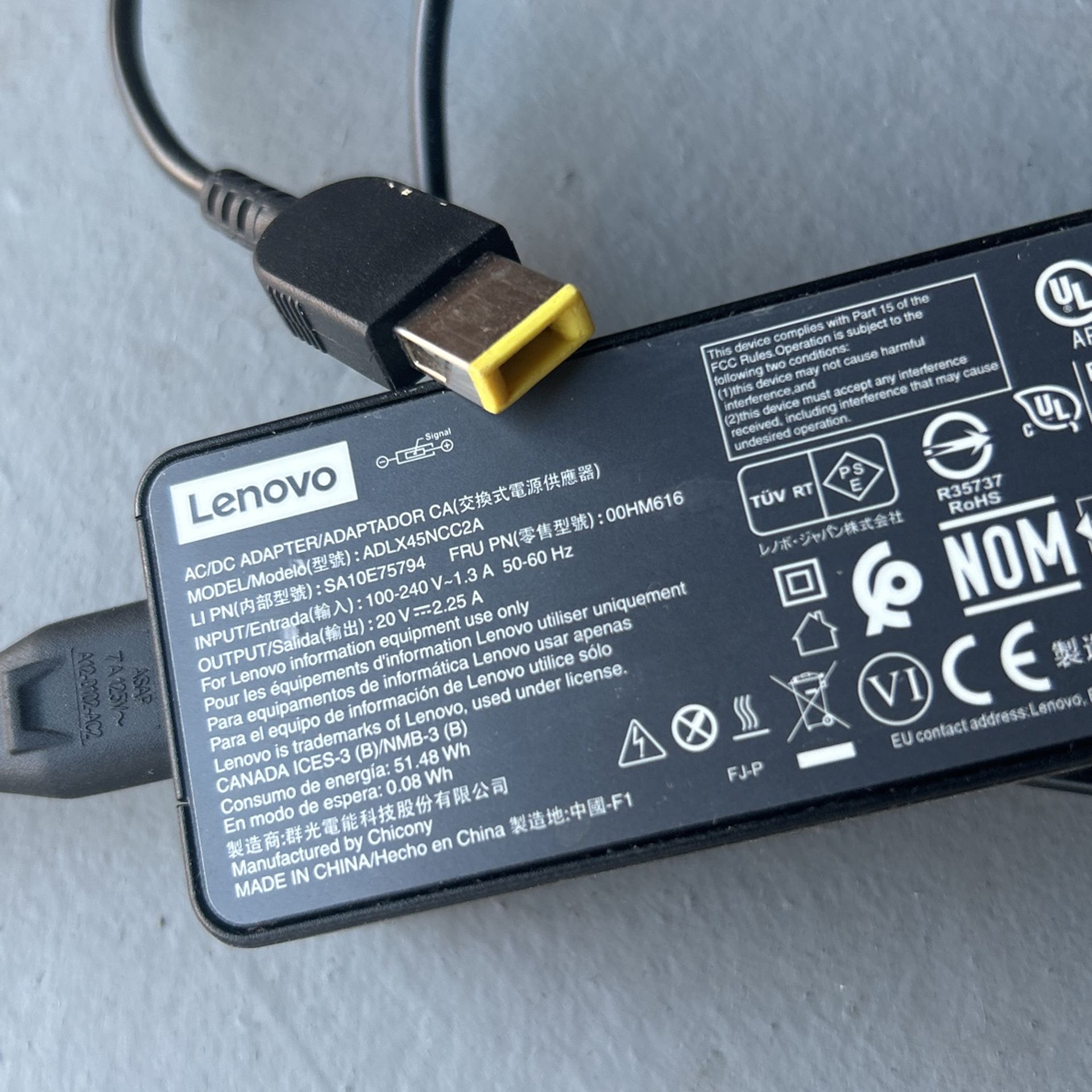 Lenovo Thinkpad Adapter Charger 20v
