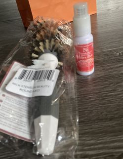 Nick Stepson Med Round Brush & Bumble&Bumble Hyaluronic Hair Lotion