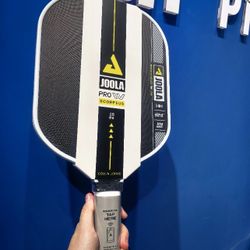 JOOLA Pro Perseus Pickleball Paddle